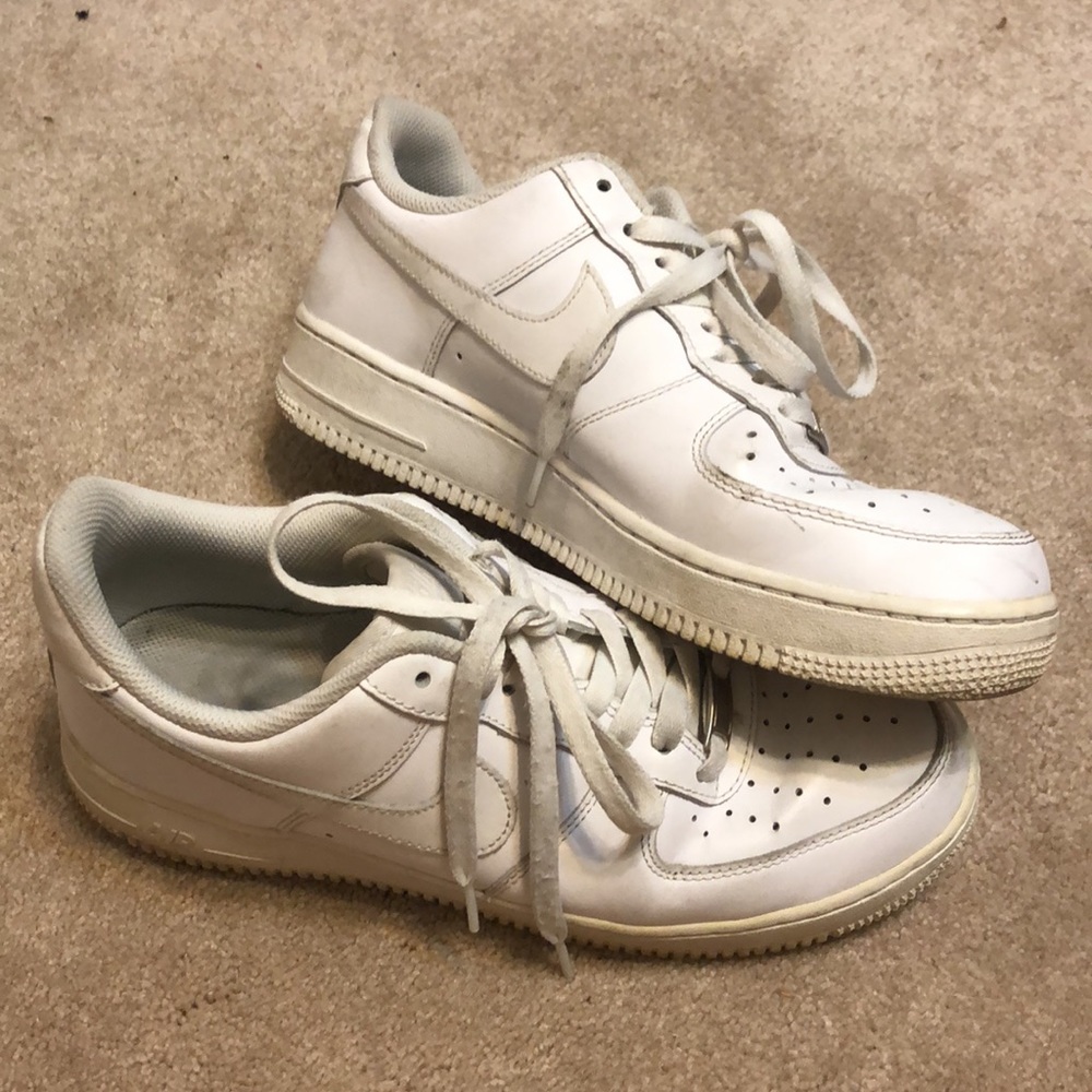 Nike Air Force 1 Low Top in Triple White